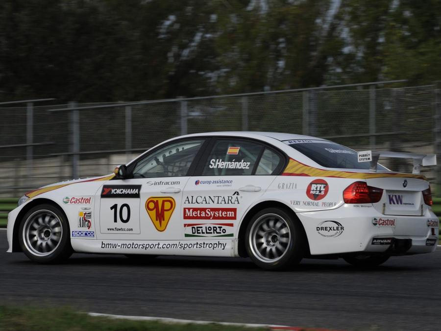  BMW 320si WTCC 2009 года  (фото 10 из 16)